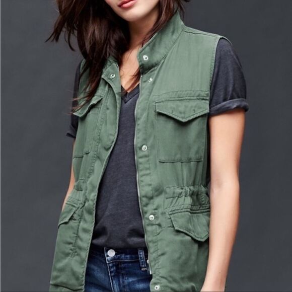 Gap army green lightweight vest zip up vest Sz M - Picture 1 of 7